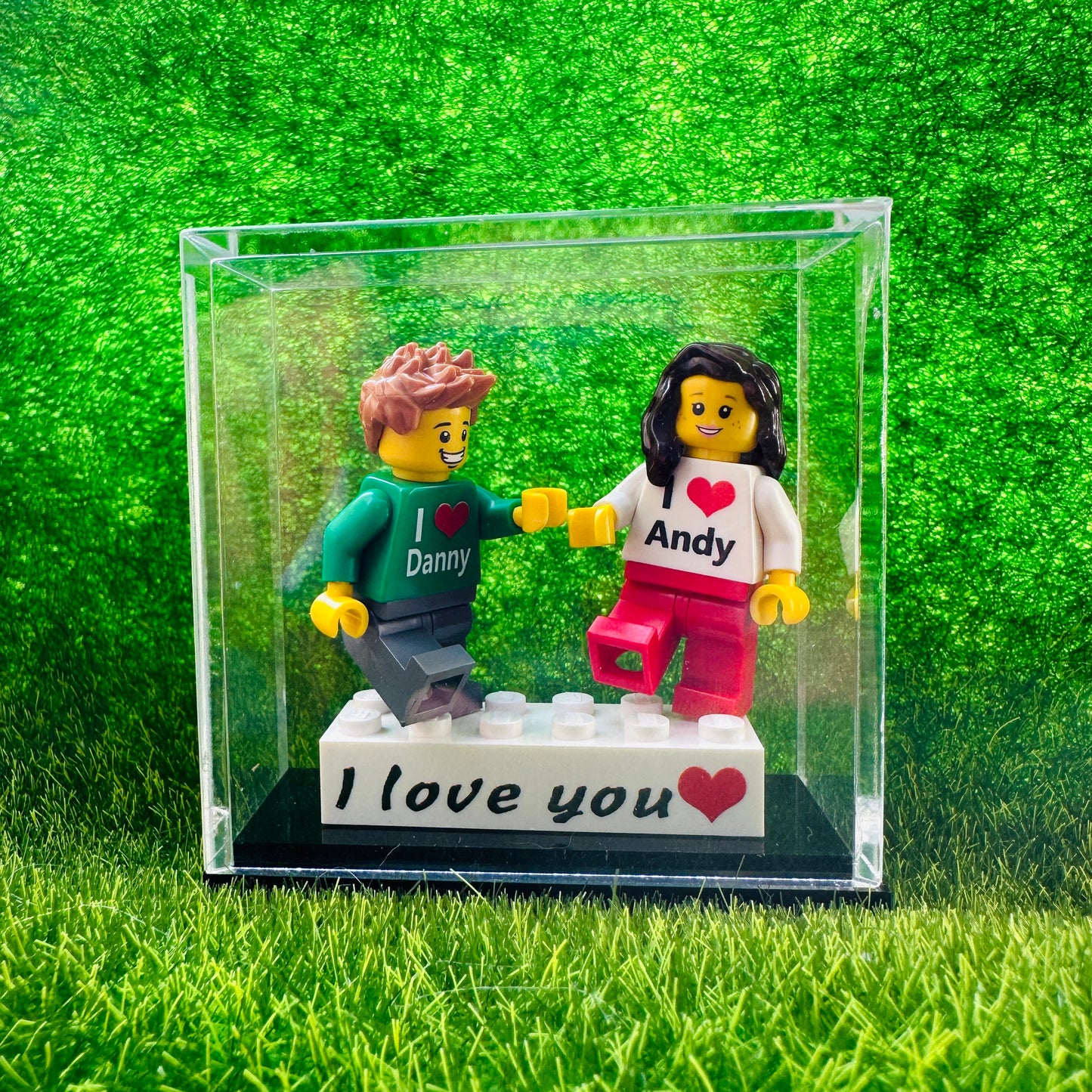 Custom couple brick figures in acrylic display case - personalized Valentine's Day gift for boyfriend girlfriend